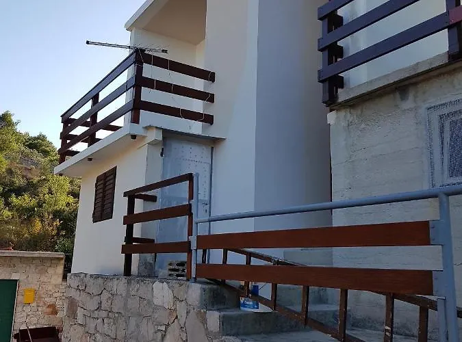 By The Sea Cove Koromasna, - 15166 Žirje